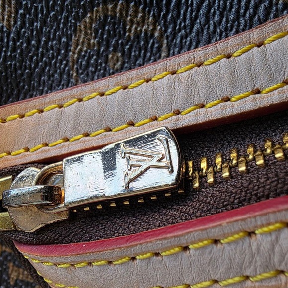 Authentic Louis Vuitton Monogram Bosphore Backpack – Made in France (2009) - Picture 6 of 15